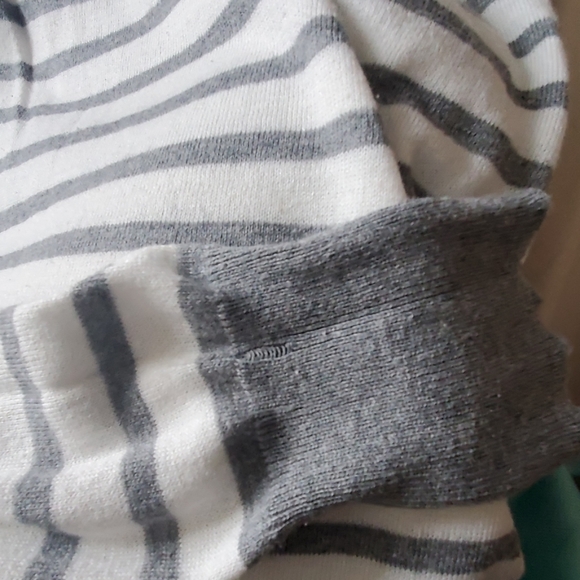 41 Hawthorne sweater - Picture 3 of 3